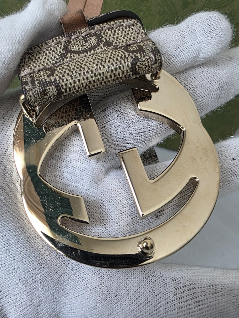 Autu Gucci Heart 💖 Belt with Gold GG Buckle - Picture 4 of 9